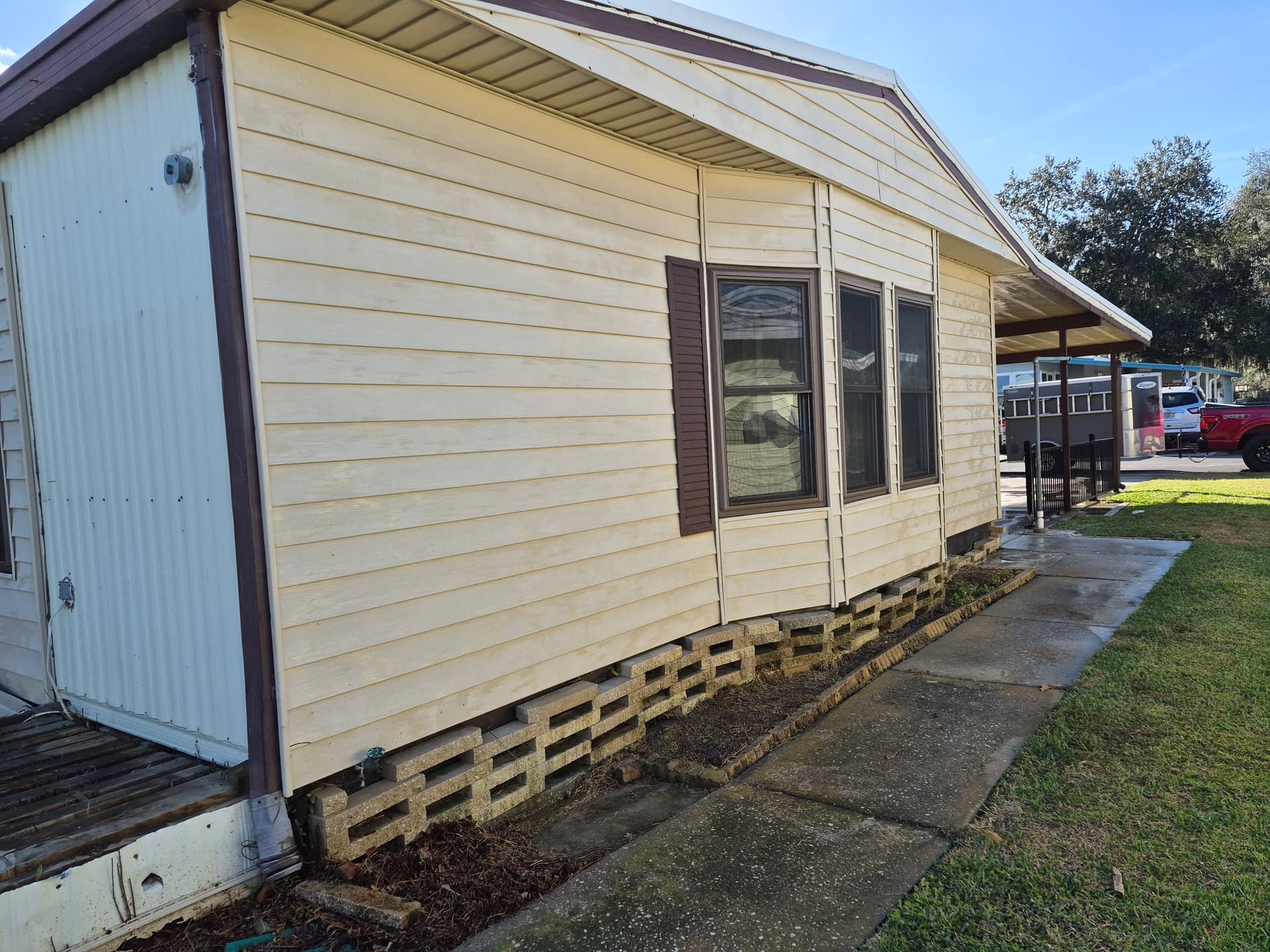 Gallery photos for House Exterior Soft Washing in Bartow Florida: Image #5